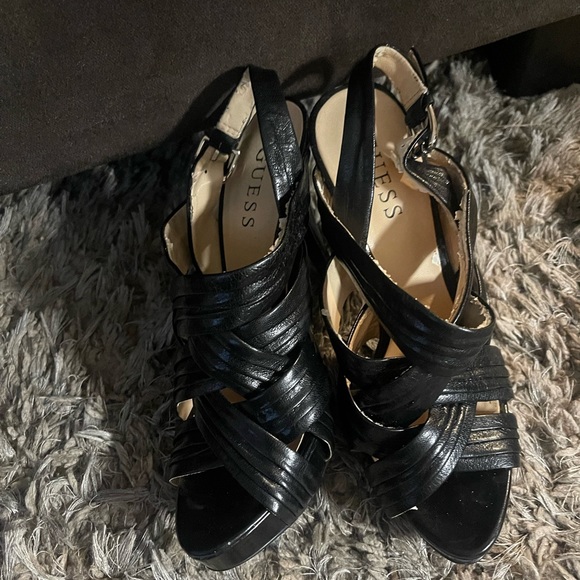 Heels - Picture 3 of 3